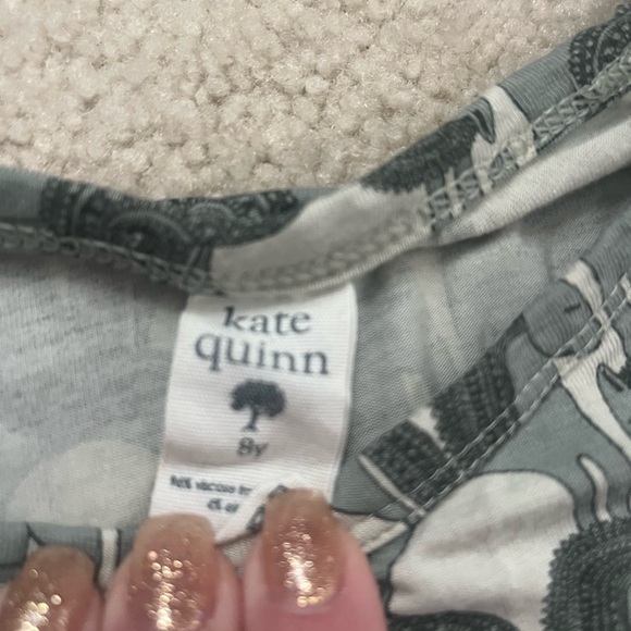 Girls Kate Quinn t-shirts size 8 - Picture 2 of 2